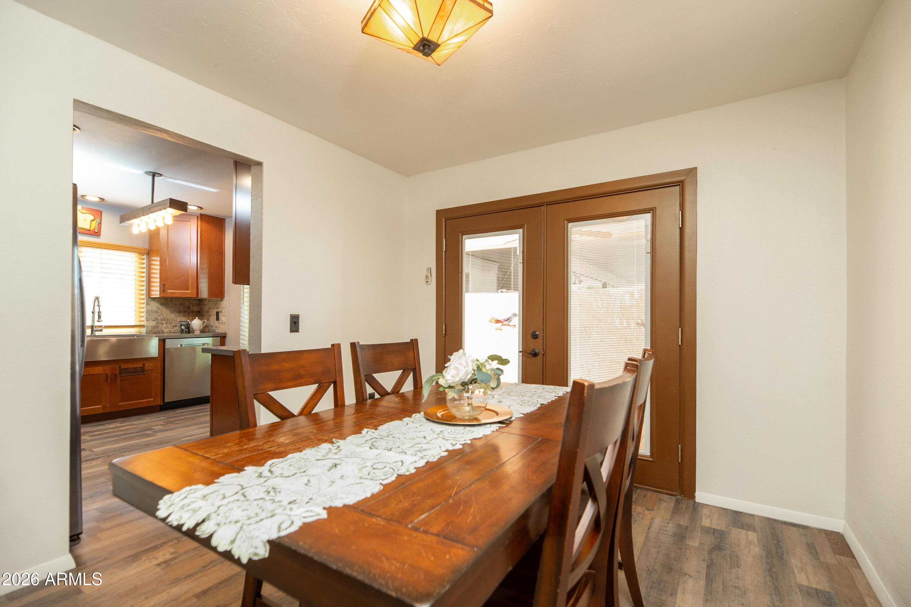 2435 West Greenway Road, Unit 8 Phoenix, AZ 85023 - Photo 9 of 41 Greenway-05