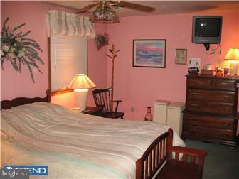 409 Whig Lane Road Pilesgrove, NJ 08098 - Photo 10 of 11 Bedroom - Main