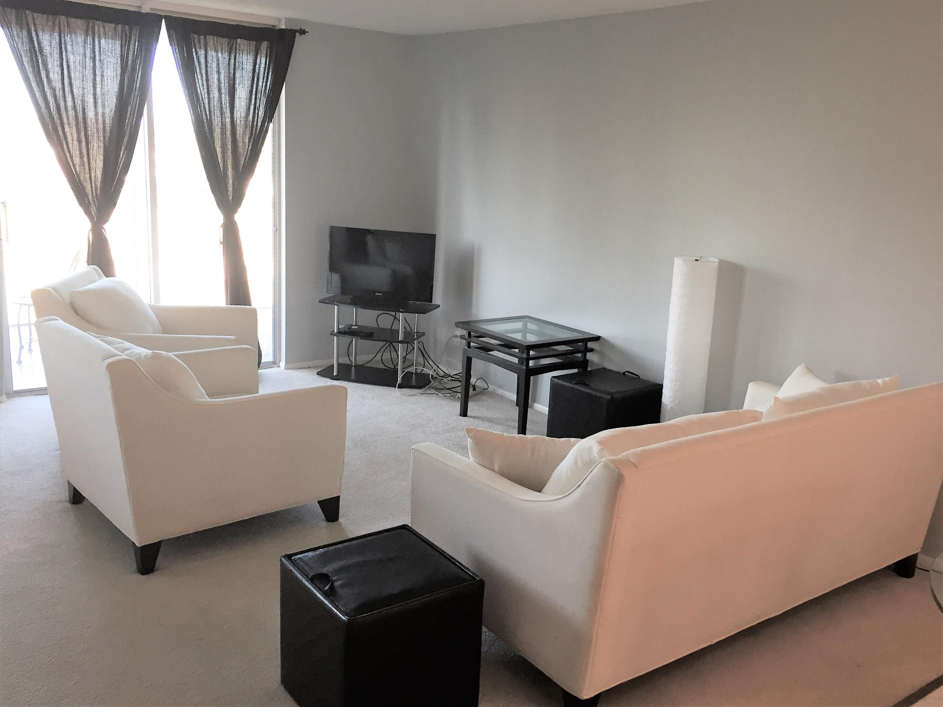 6161 Northwest 2nd Avenue, Unit 421 Boca Raton, FL 33487 - Photo 2 of 34 Living Room