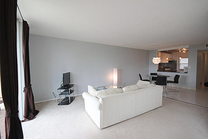 6161 Northwest 2nd Avenue, Unit 421 Boca Raton, FL 33487 - Photo 3 of 34 Living Room