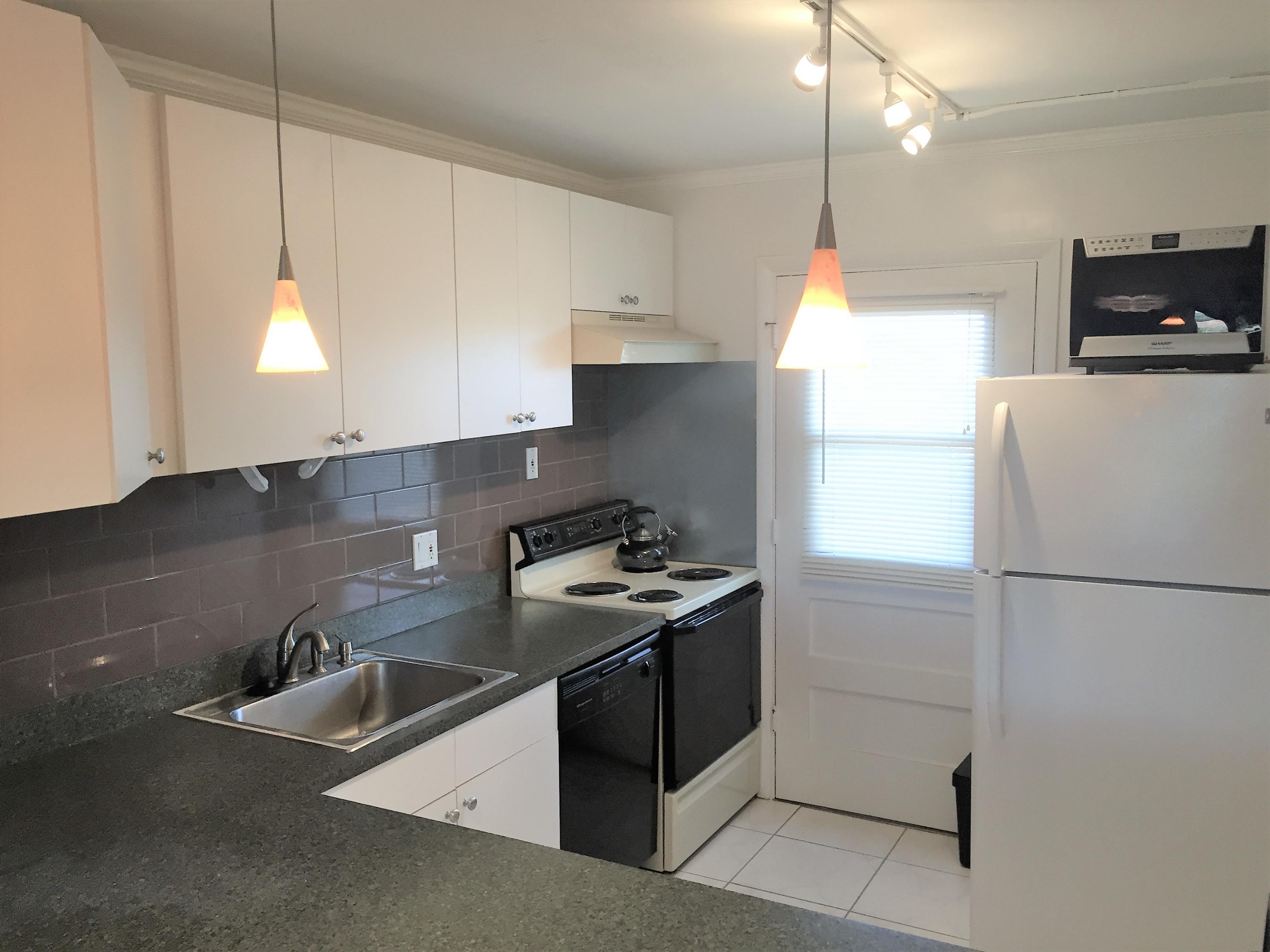 6161 Northwest 2nd Avenue, Unit 421 Boca Raton, FL 33487 - Photo 7 of 34 Kitchen