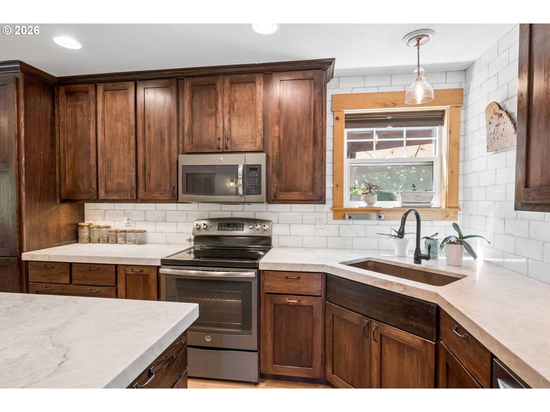 4500 Hart Road Dallas, OR 97338 - Photo 9 of 48