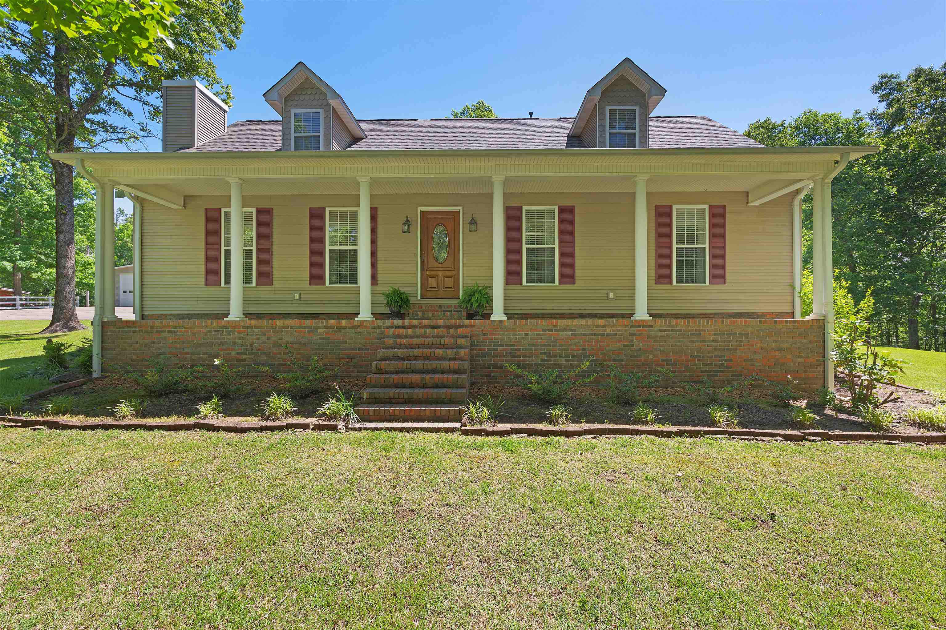 260 Moore Road Selmer, TN 38375 - Photo 2 of 32