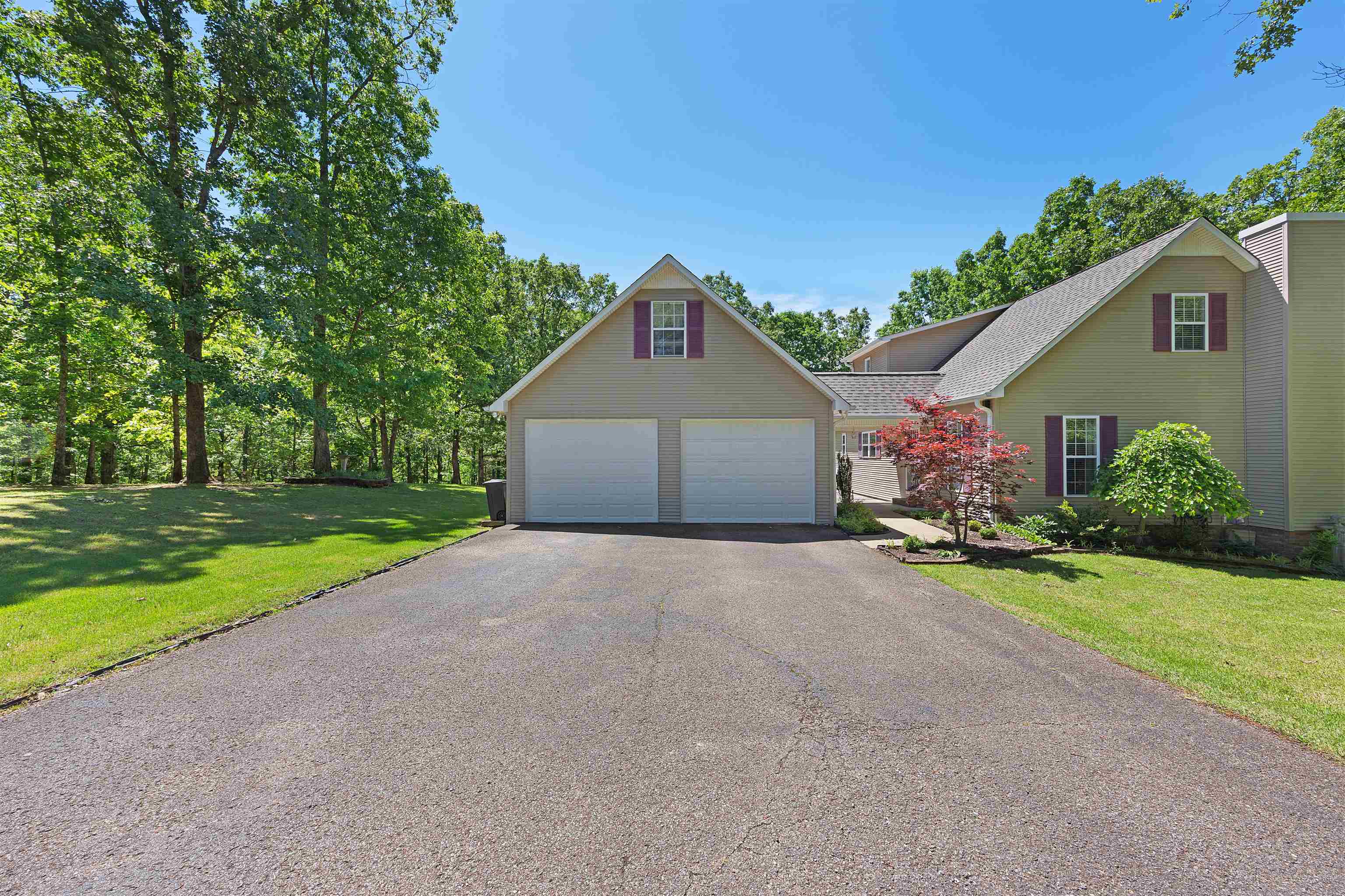 260 Moore Road Selmer, TN 38375 - Photo 3 of 32