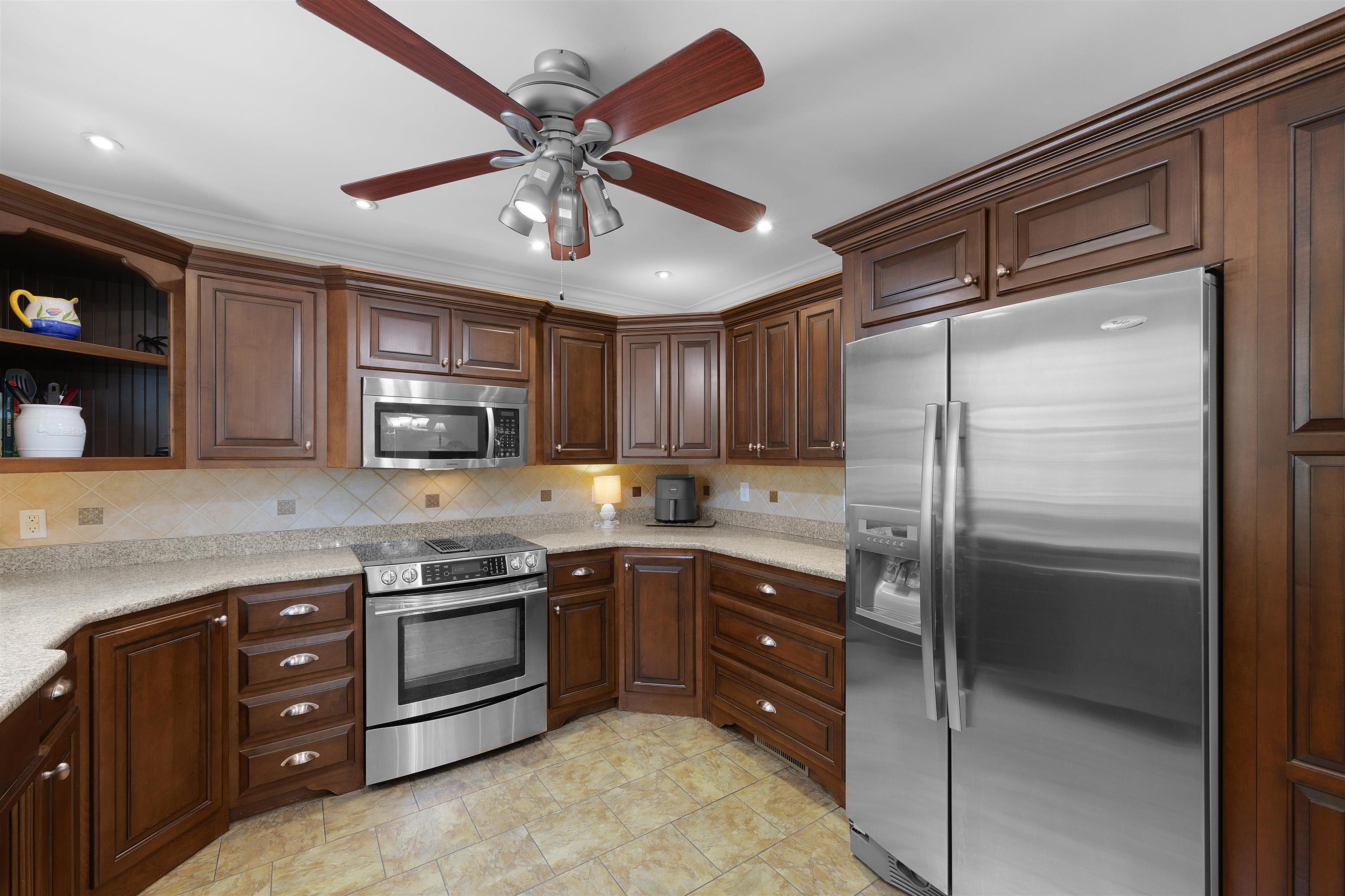 260 Moore Road Selmer, TN 38375 - Photo 7 of 32