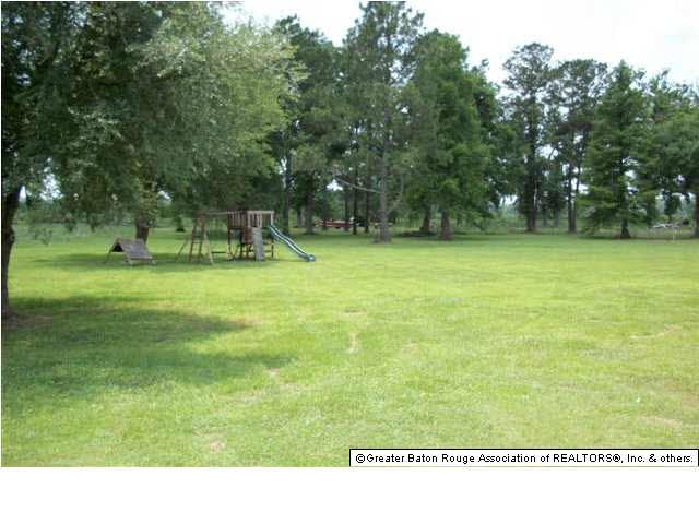 4489 Raymond Labauve Road Brusly, LA 70719 - Photo 7 of 8 Gallery Image 7