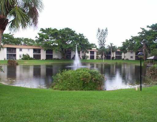 878 Southwest 9th St Circle, Unit 103 Boca Raton, FL 33486 - Photo 1 of 1 Primary Photo