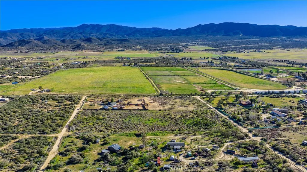1 Apple Anza, CA 92539 - Photo 22 of 69