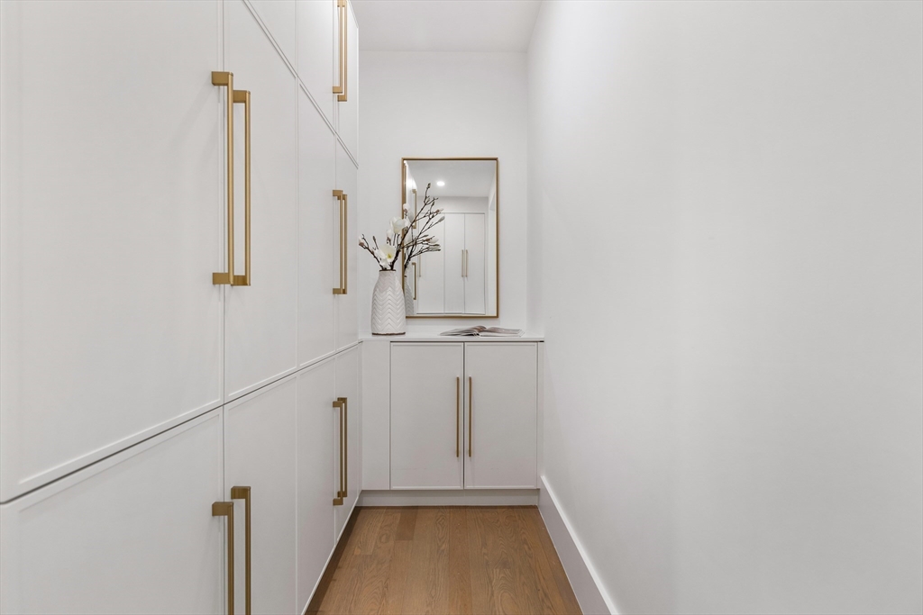 221 Gardner Road Brookline, MA 02445 - Photo 11 of 27