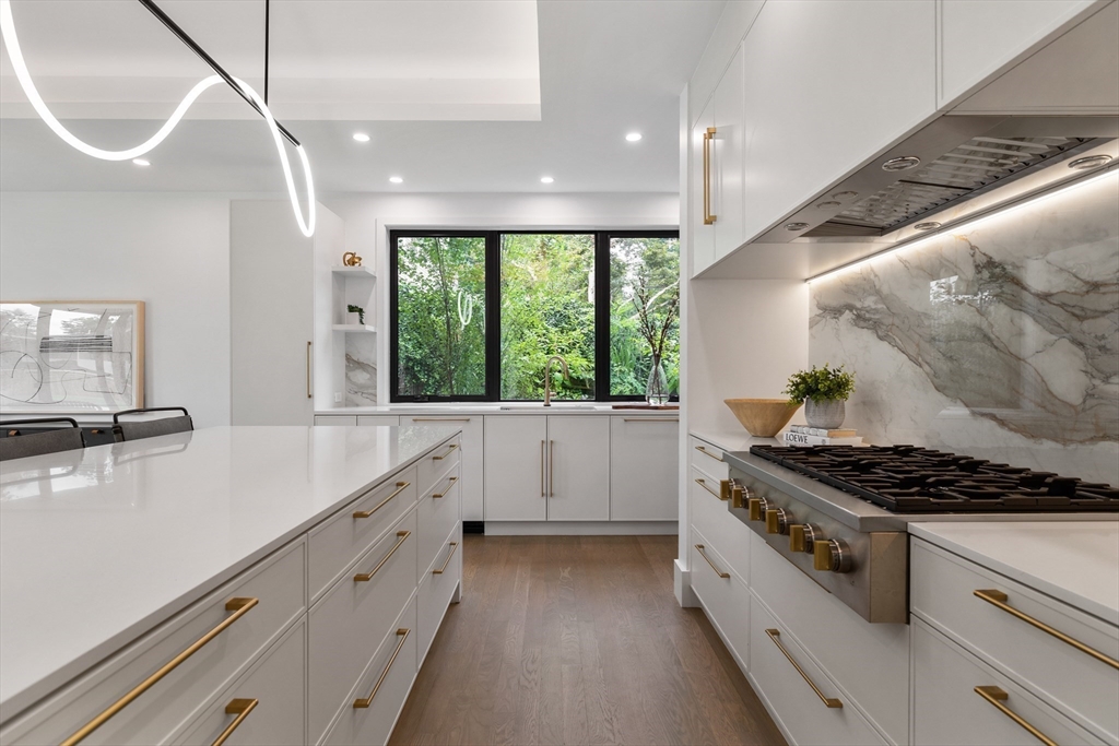 221 Gardner Road Brookline, MA 02445 - Photo 8 of 27