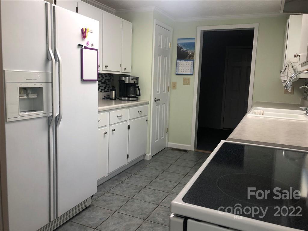 1799 Kiser Road Lincolnton, NC 28092 - Photo 8 of 24 Gallery Image 8