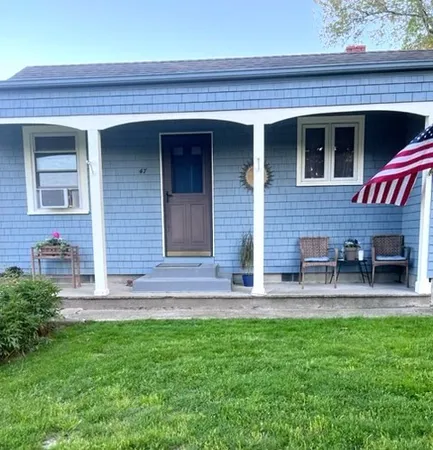 $1,550 | 47 Sherman Avenue, Bristol, RI 02809