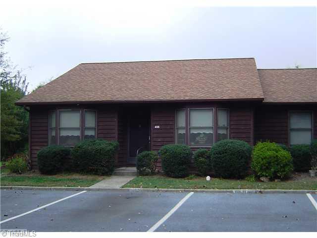 455 James High Point High Point, NC 27265 - Photo 1 of 1 Exterior Front. This unit is a end unit , with 2 bay windows on front.