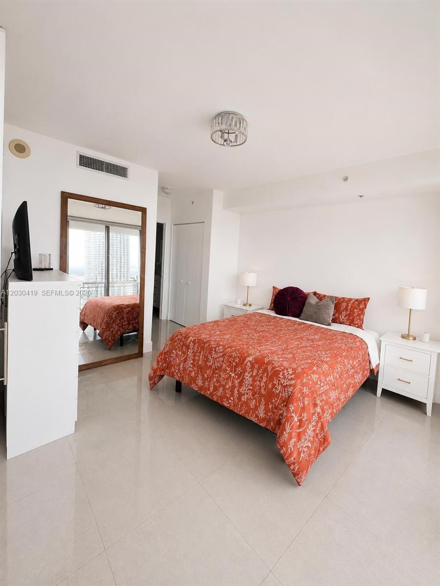 92 Southwest 3rd Street, Unit 1508 Miami, FL 33130 - Photo 12 of 44