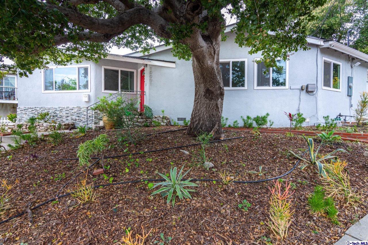 10001 Covert Avenue Tujunga, CA 91042 - Photo 1 of 24
