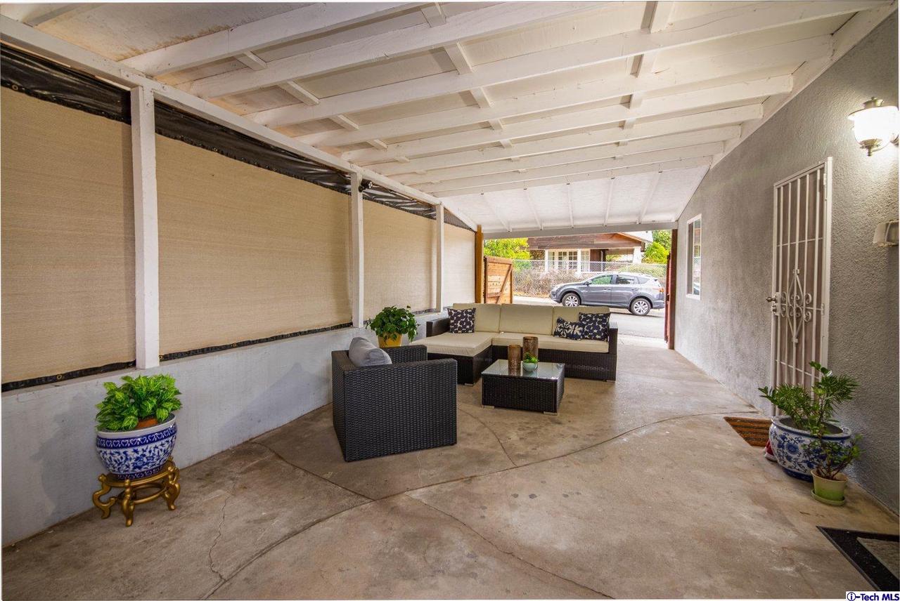 10001 Covert Avenue Tujunga, CA 91042 - Photo 23 of 24