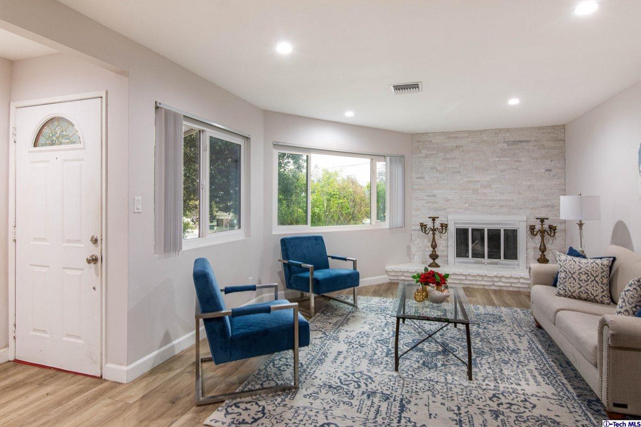 10001 Covert Avenue Tujunga, CA 91042 - Photo 6 of 24
