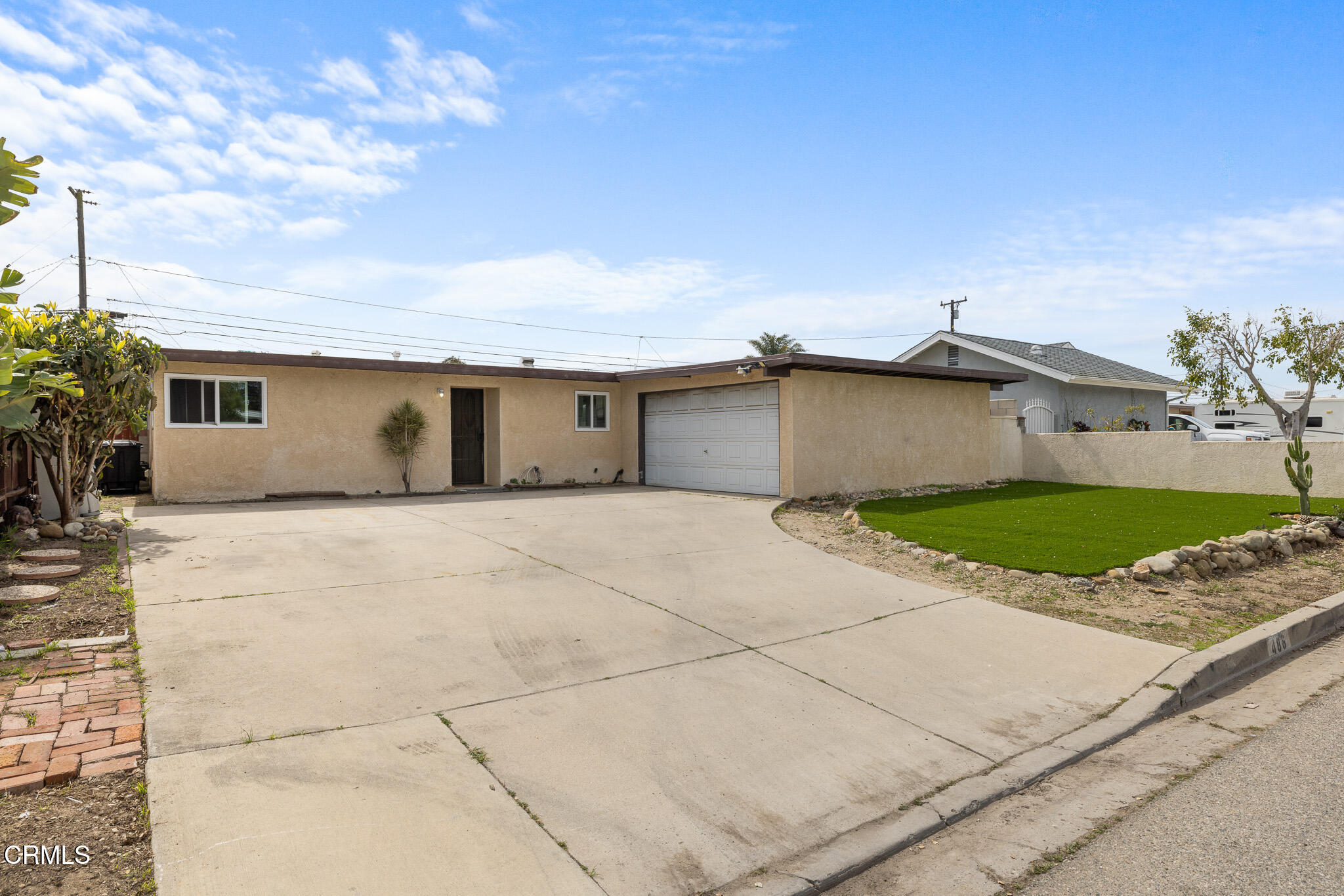 486 Will Avenue Oxnard, CA 93036 - Photo 3 of 25 _AR52272