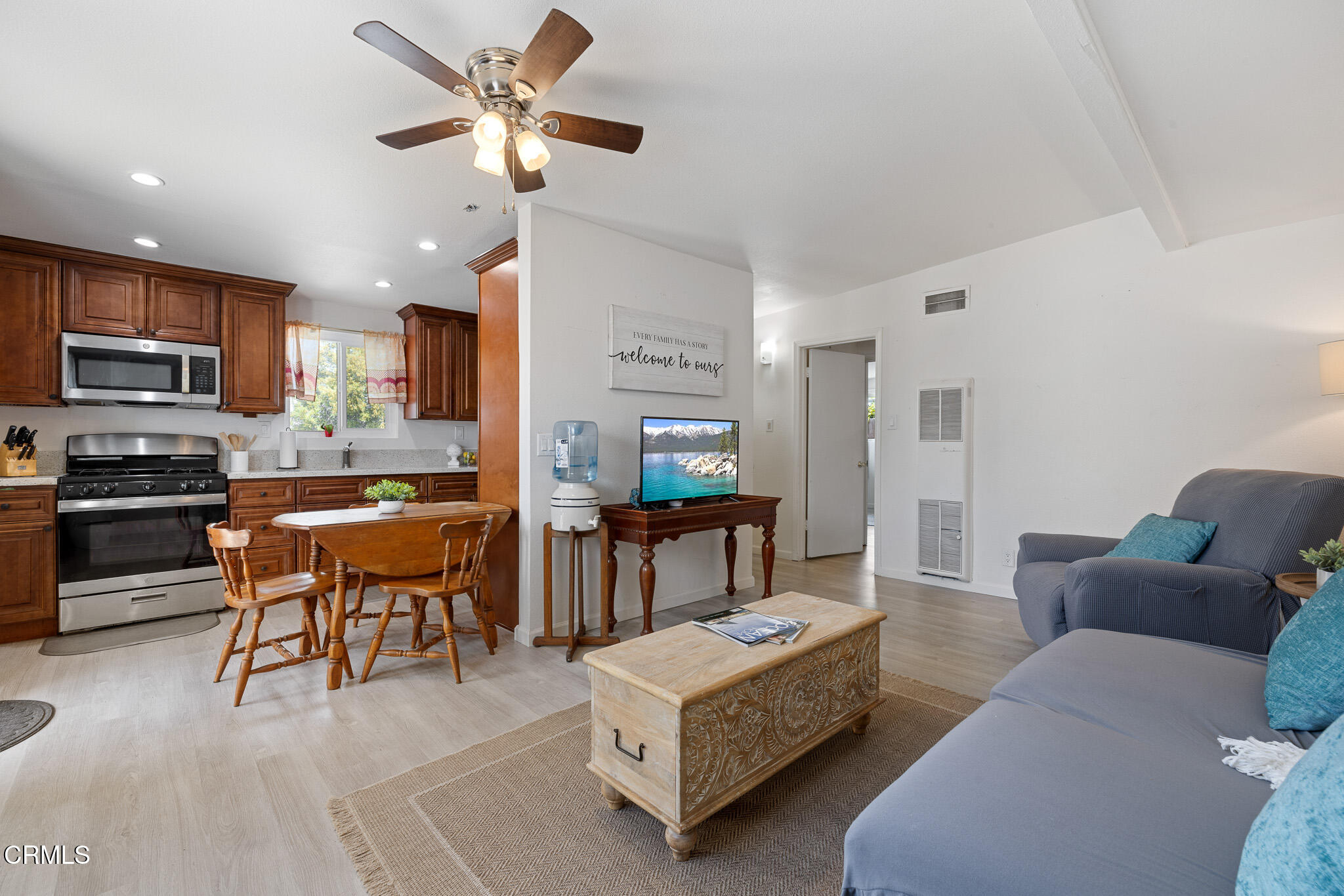 486 Will Avenue Oxnard, CA 93036 - Photo 6 of 25 _AR52295