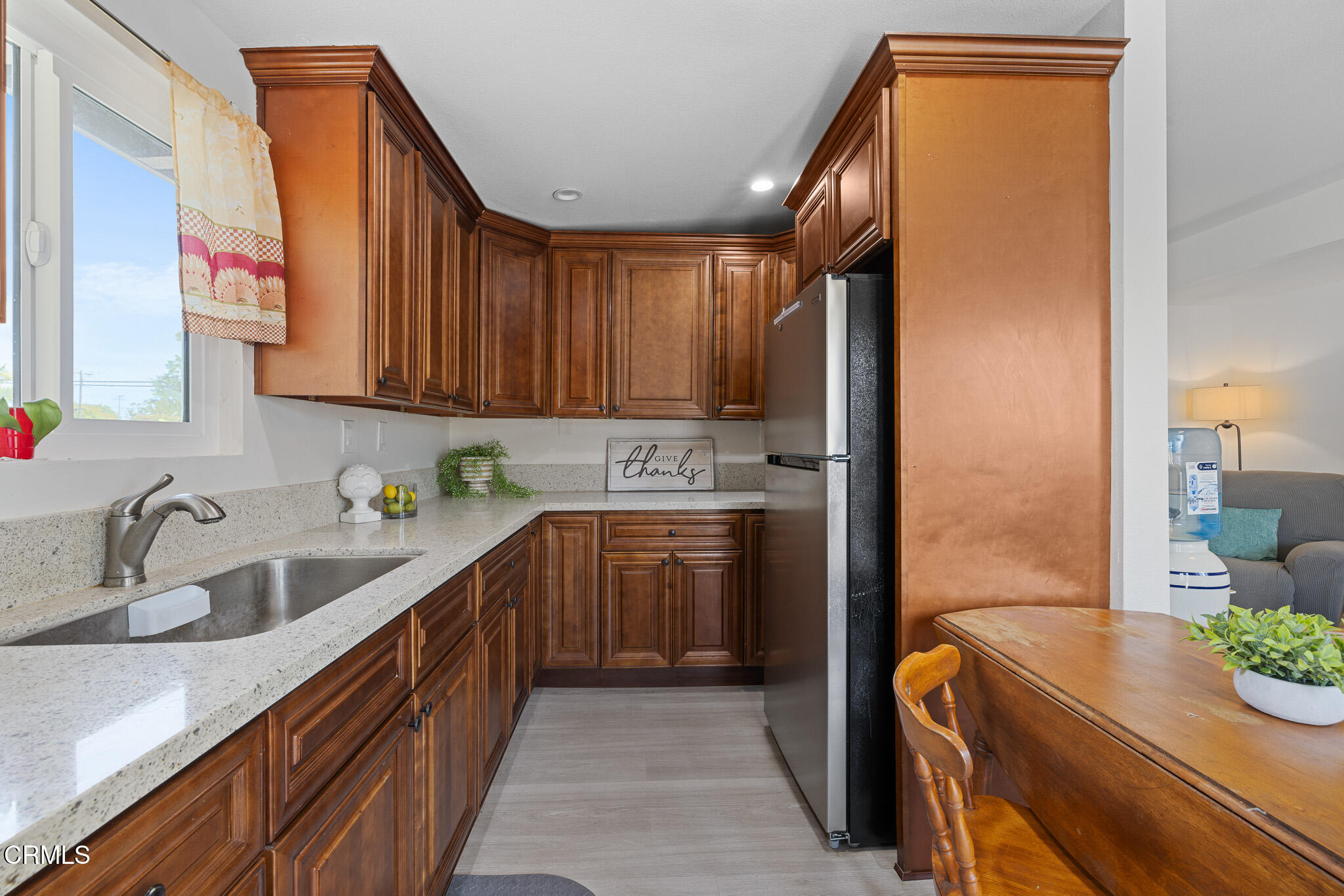 486 Will Avenue Oxnard, CA 93036 - Photo 9 of 25 _AR52310