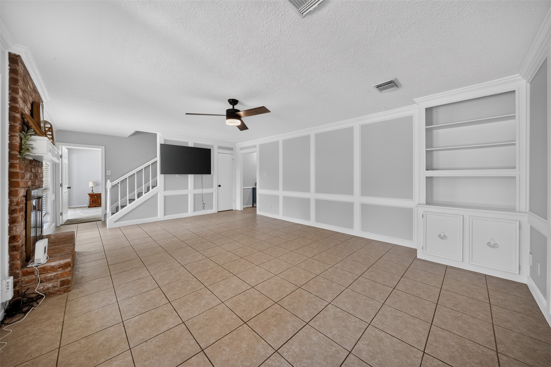 5211 Nodaway Lane Spring, TX 77379 - Photo 10 of 41 Family Room.