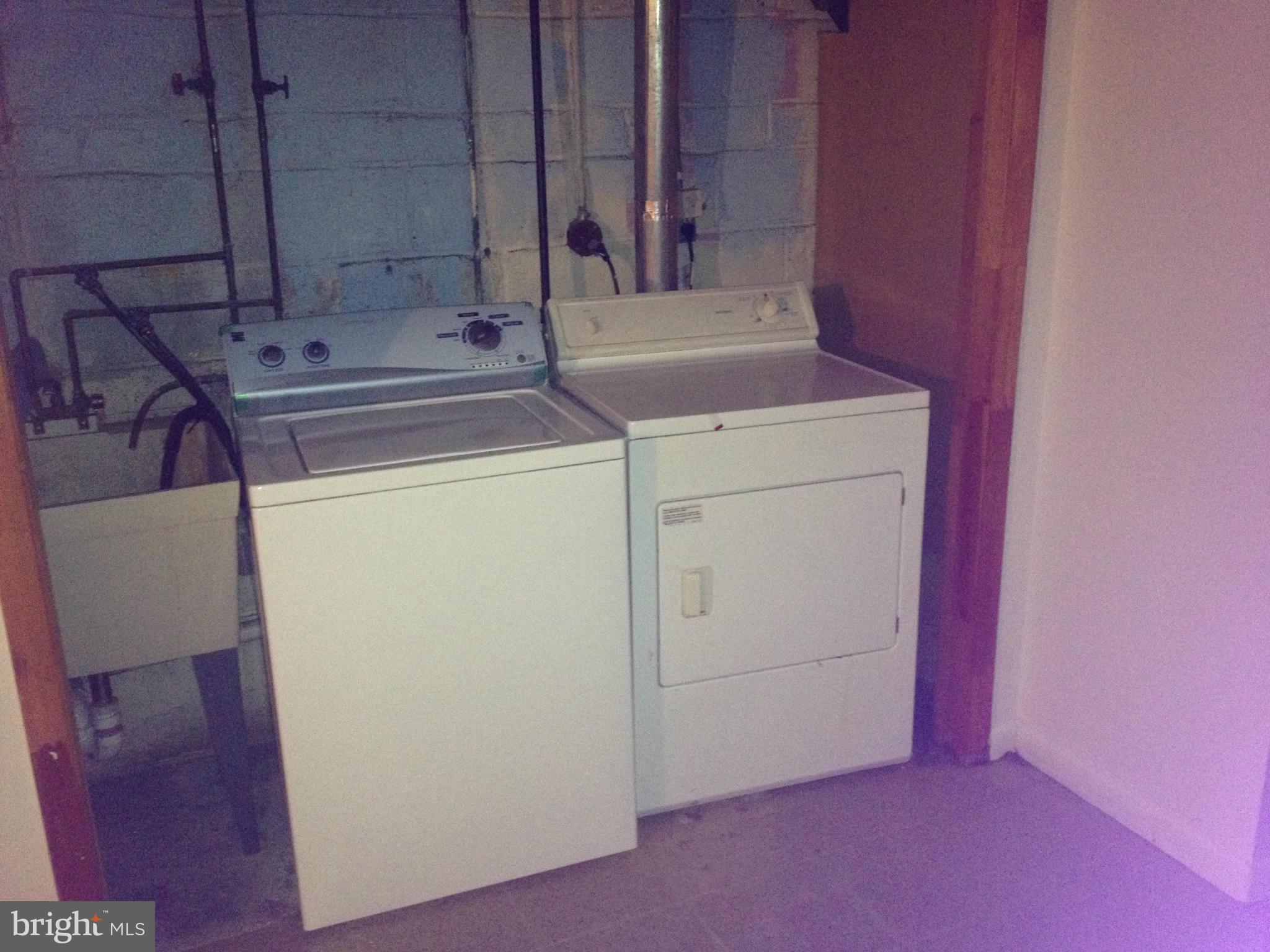 3803 Delverne Road Baltimore, MD 21218 - Photo 19 of 20 Laundry