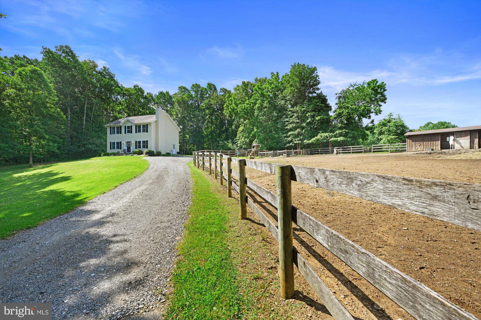 5555 Lineboro Road East Manchester, MD 21102 - Photo 3 of 34