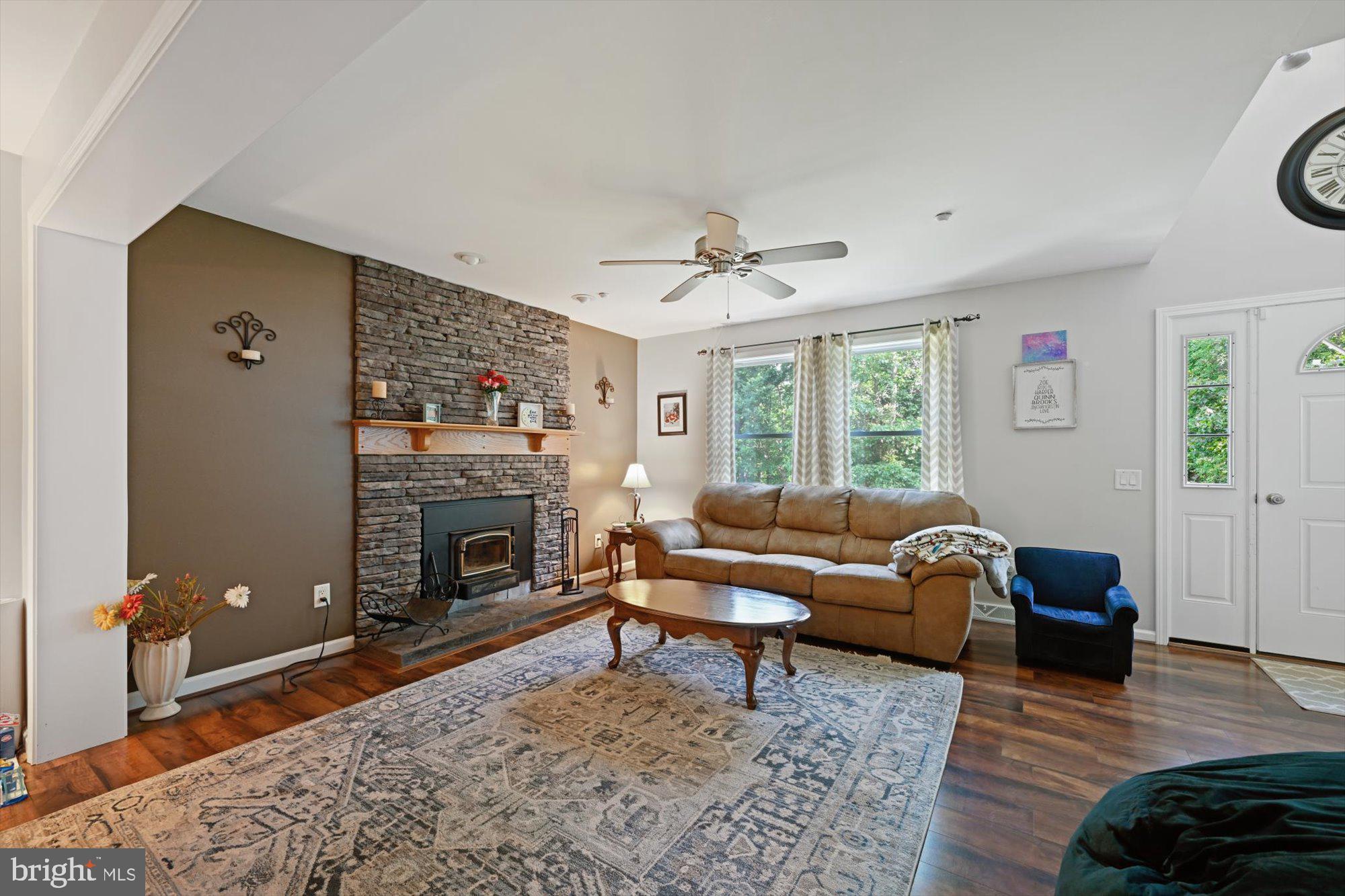 5555 Lineboro Road East Manchester, MD 21102 - Photo 4 of 34