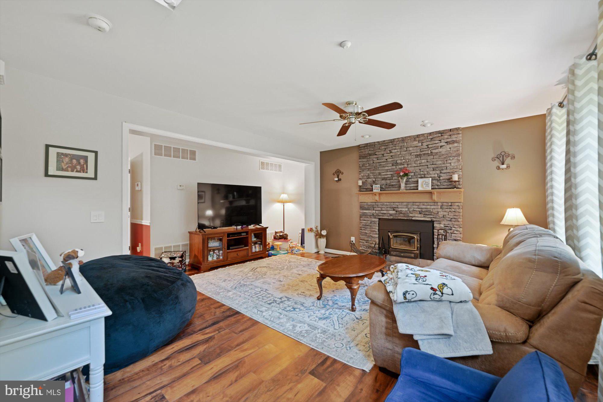 5555 Lineboro Road East Manchester, MD 21102 - Photo 5 of 34