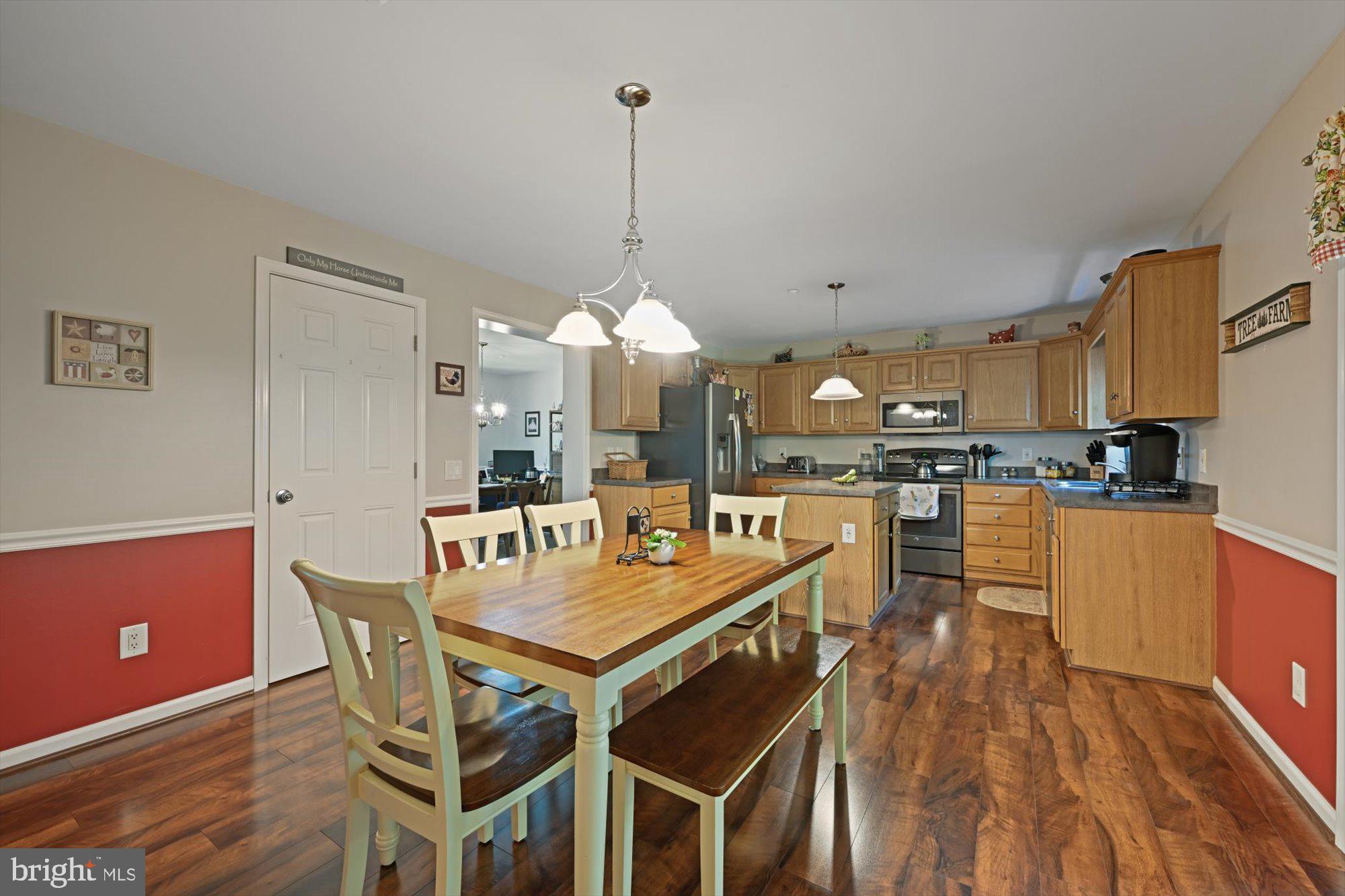 5555 Lineboro Road East Manchester, MD 21102 - Photo 8 of 34