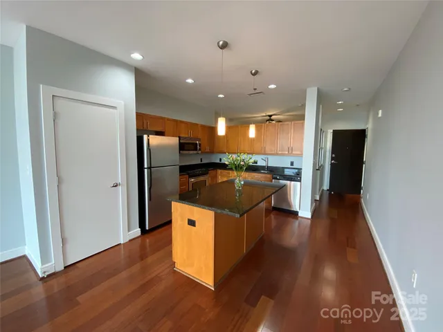 $339,000 | 333 West Trade Street, Unit 2603, Charlotte, NC 28202