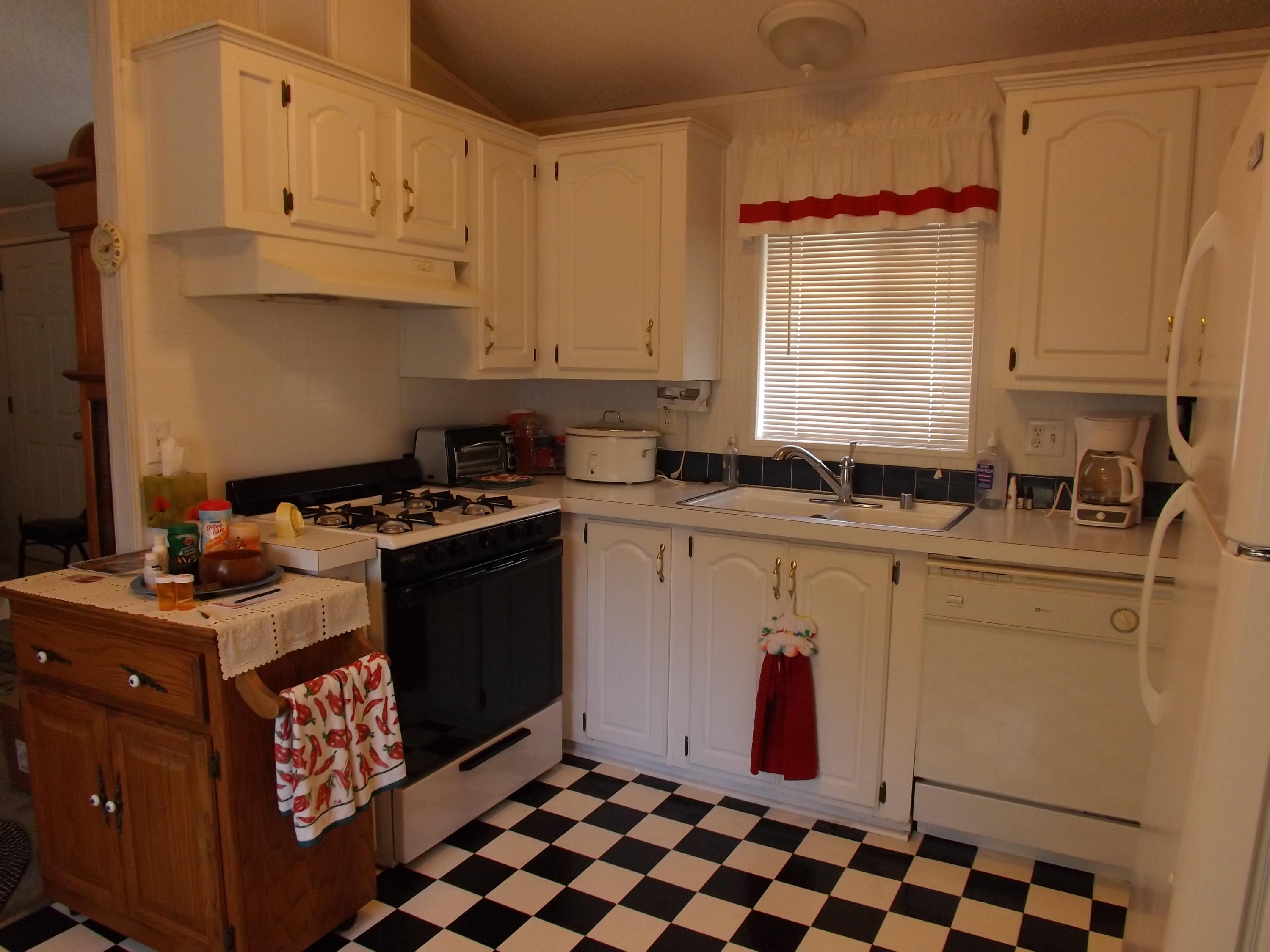5894 Happy Valley Road Anderson, CA 96007 - Photo 9 of 18 010