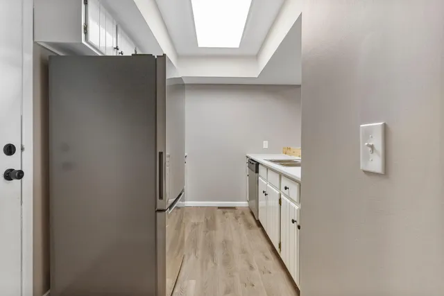 $1,600 | 1127 Lancaster Drive, Champaign, IL 61821