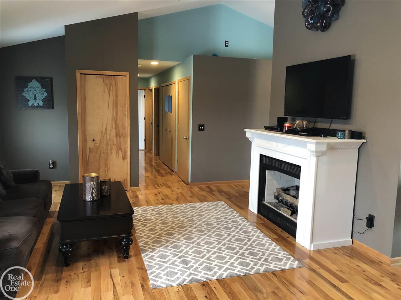 5646 Galbraith Line Road Croswell, MI 48422 - Photo 6 of 43 31342409-5.JPG