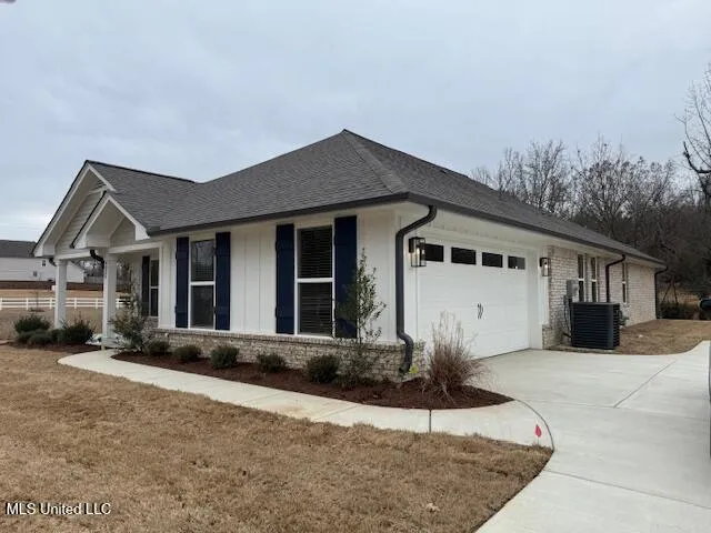 $360,800 | 4297 Olivia Circle West, Olive Branch, MS 38654