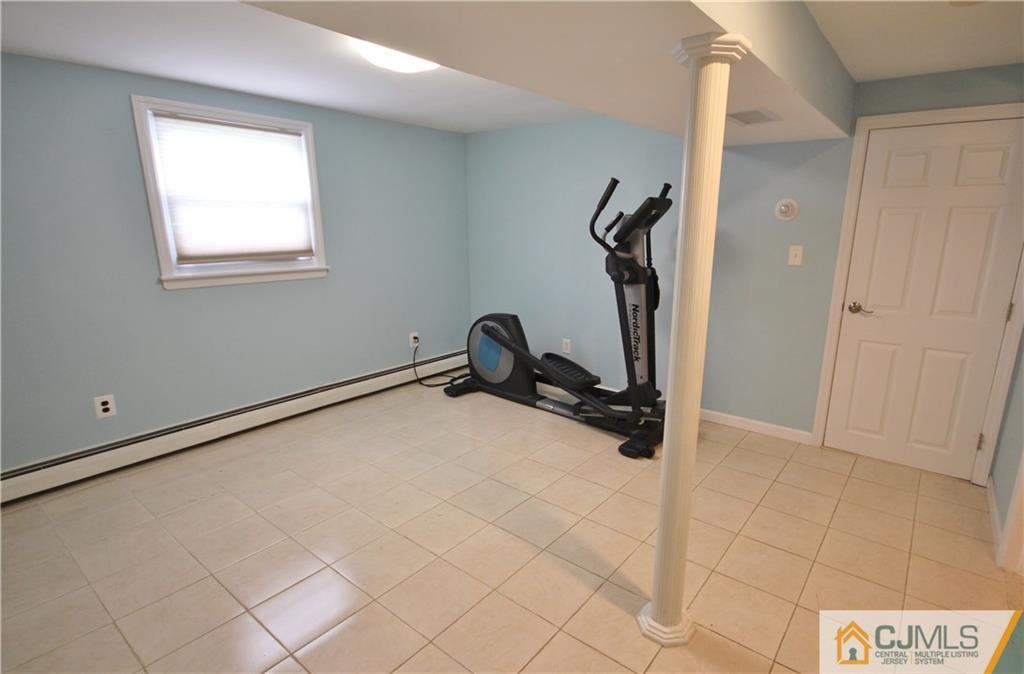 38 Norton Road East Brunswick, NJ 08816 - Photo 18 of 23 Gallery Image 18