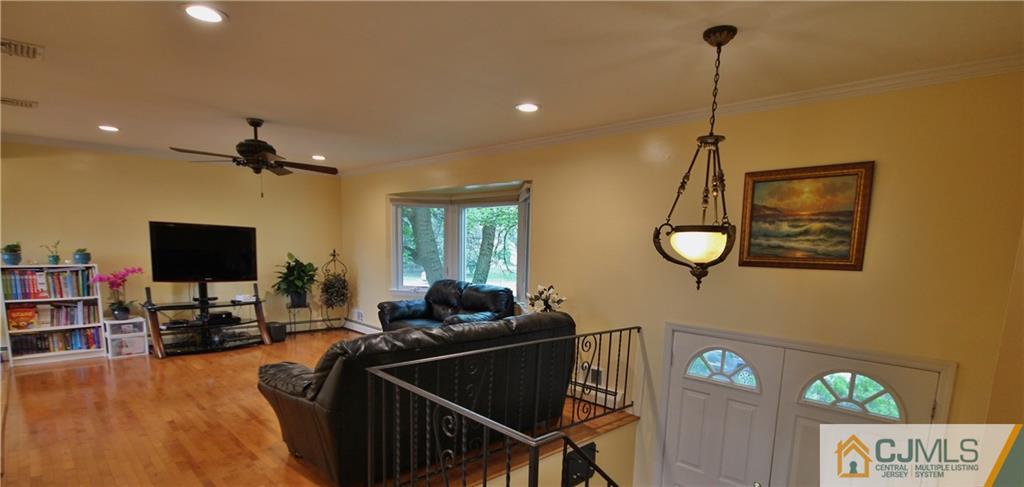 38 Norton Road East Brunswick, NJ 08816 - Photo 3 of 23 Gallery Image 3