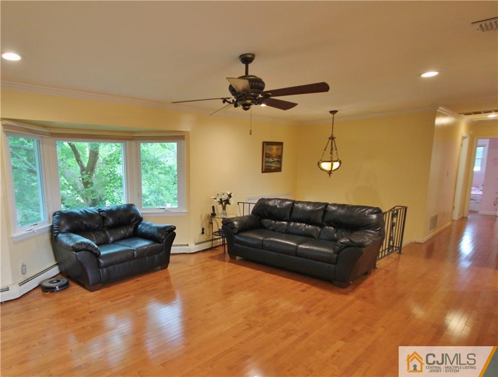 38 Norton Road East Brunswick, NJ 08816 - Photo 4 of 23 Gallery Image 4
