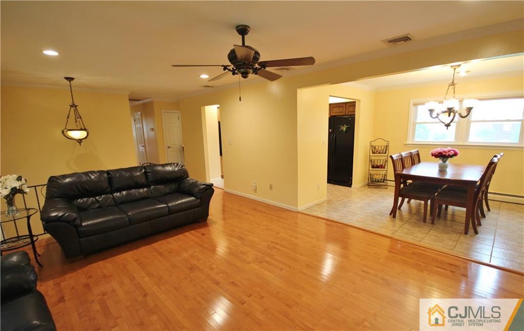 38 Norton Road East Brunswick, NJ 08816 - Photo 5 of 23 Gallery Image 5