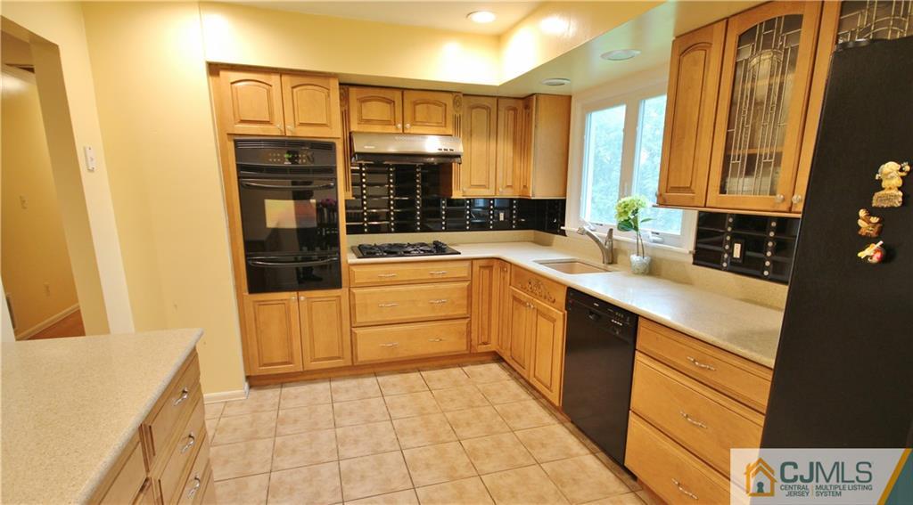 38 Norton Road East Brunswick, NJ 08816 - Photo 8 of 23 Gallery Image 8