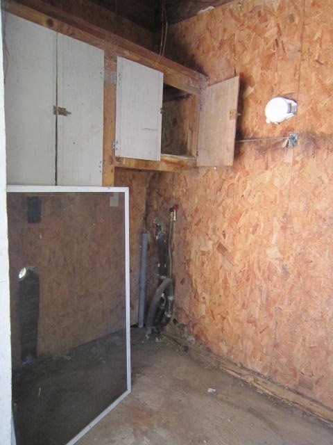 2552 Anderson Drive Macon, GA 31206 - Photo 12 of 12 a view of a bathroom