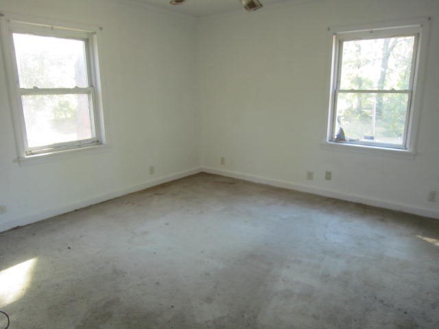 2552 Anderson Drive Macon, GA 31206 - Photo 6 of 12 an empty room with a window
