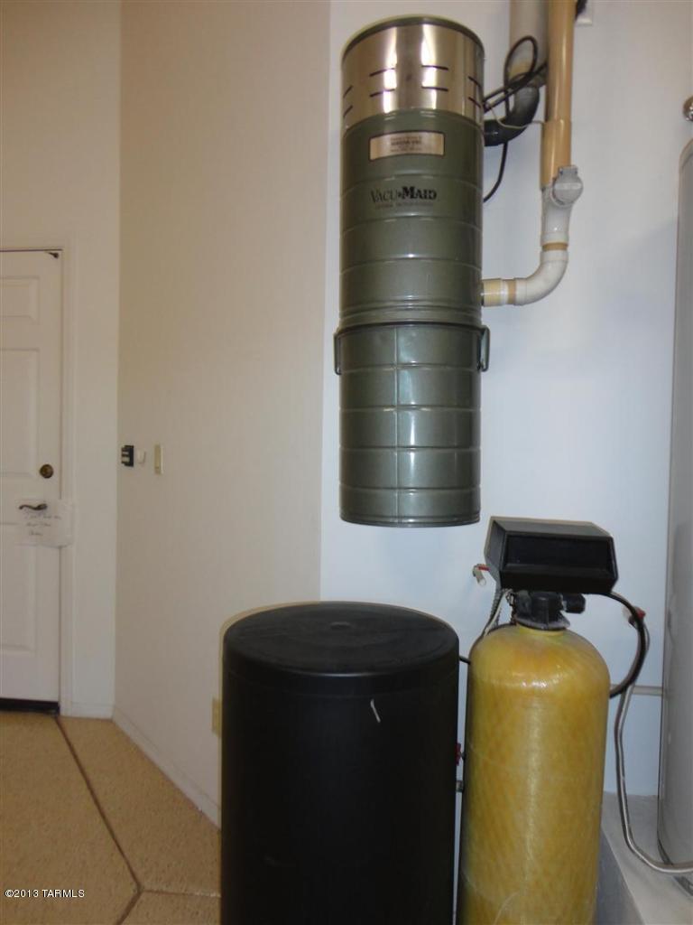 1429 North Bank Swallow Road Green Valley, AZ 85614 - Photo 25 of 34 a room with storage and utility