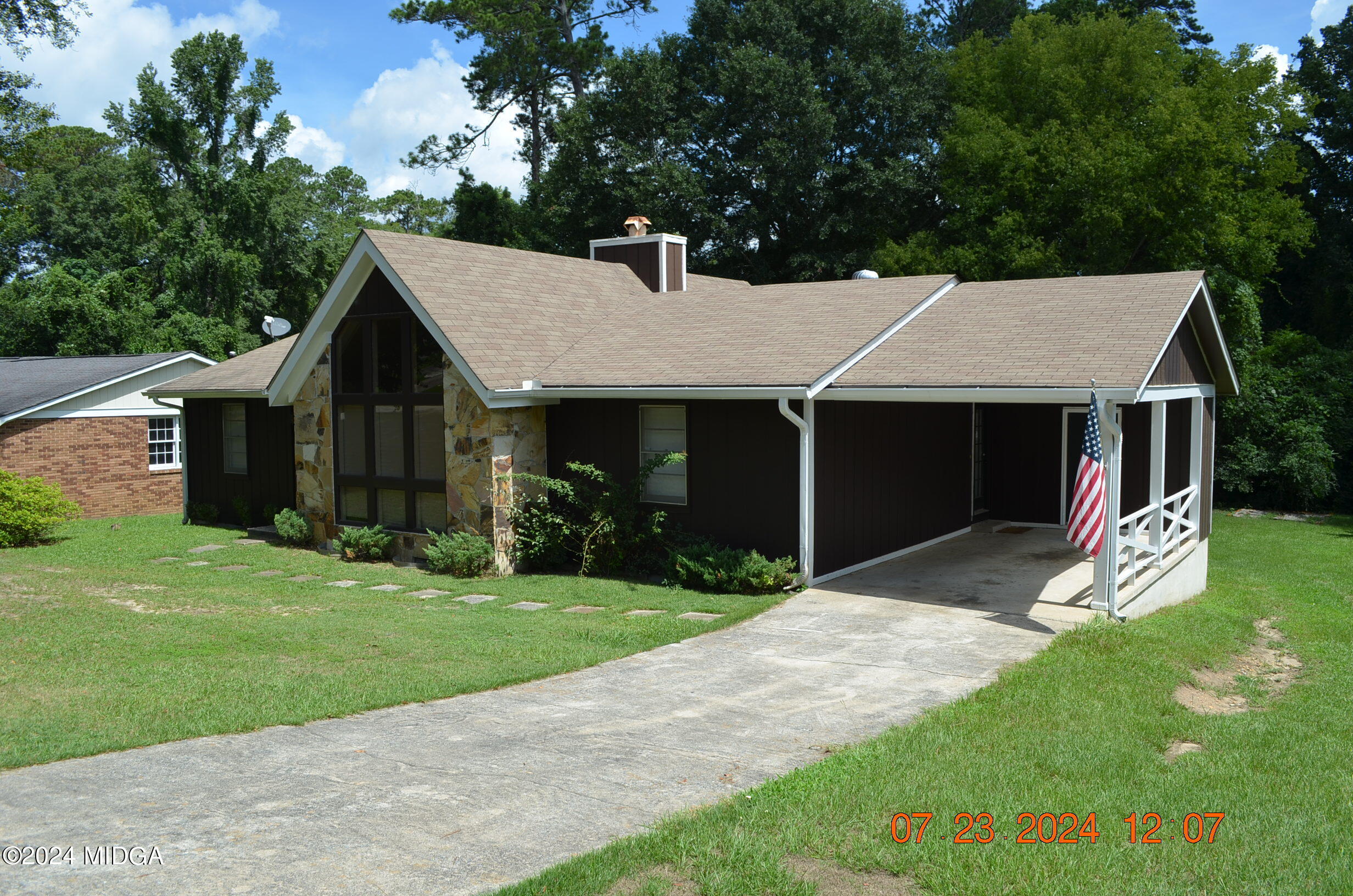 2471 Shea Drive Macon, GA 31206 - Photo 2 of 25 2024-07-23 12.07.54