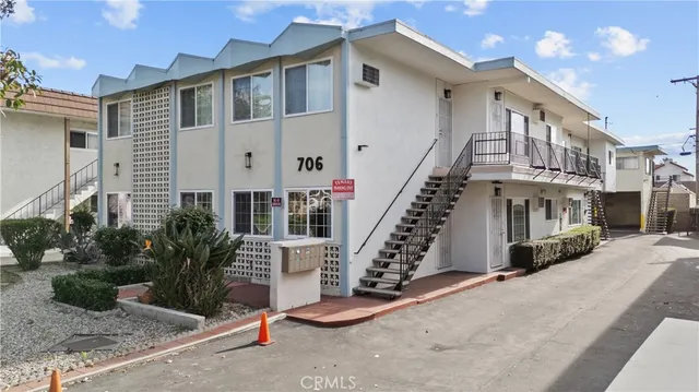 $2,300,000 | 706 West Doran Street, Glendale, CA 91203