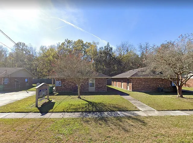 $780 | 46 Iris Lane, Westwego, LA 70094