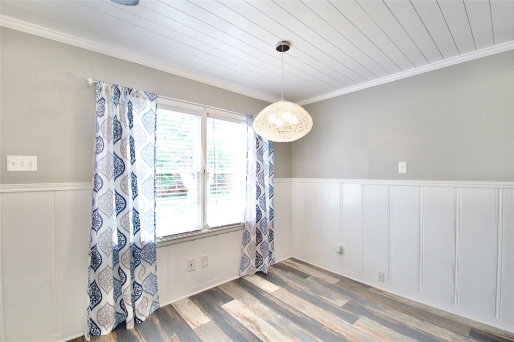 1307 North 65th Street Waco, TX 76710 - Photo 16 of 35 a view of an empty room with a window