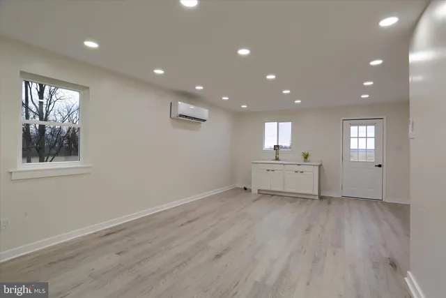 $364,900 | 393 Sherwood Drive, Carlisle, PA 17015