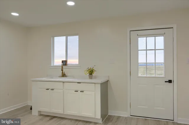 $364,900 | 393 Sherwood Drive, Carlisle, PA 17015