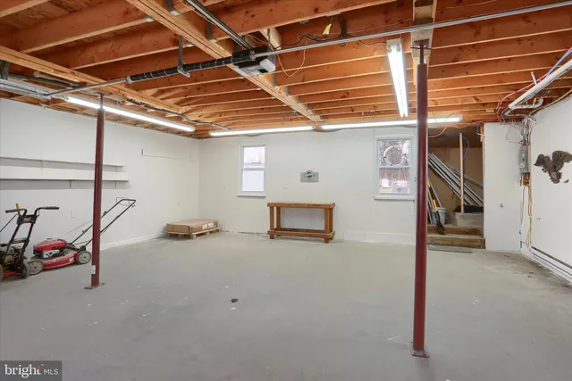 $364,900 | 393 Sherwood Drive, Carlisle, PA 17015